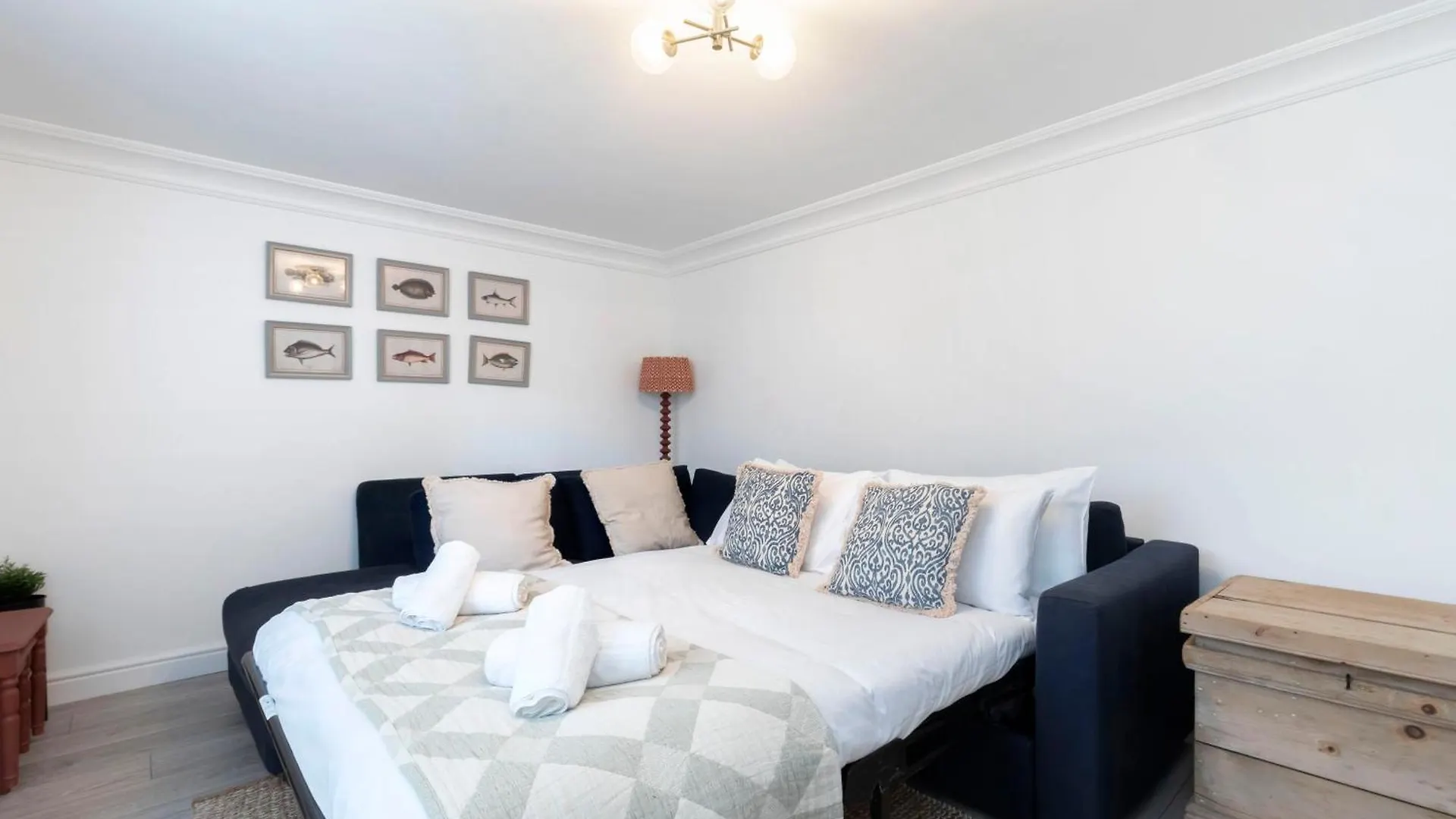 Beautiful 2-Bed 2 Bath Regency Flat With Parking Apartment Cheltenham United Kingdom